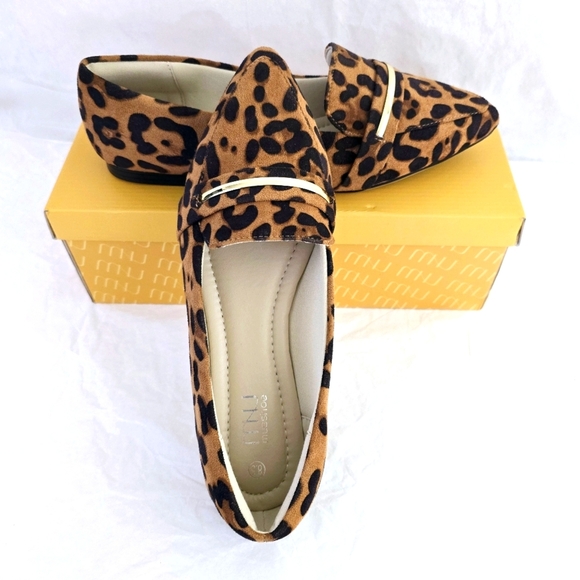 Leopard slip on loafer shoes Womens sz 8.5 bling accent soft cushion foam NIB - Picture 5 of 8